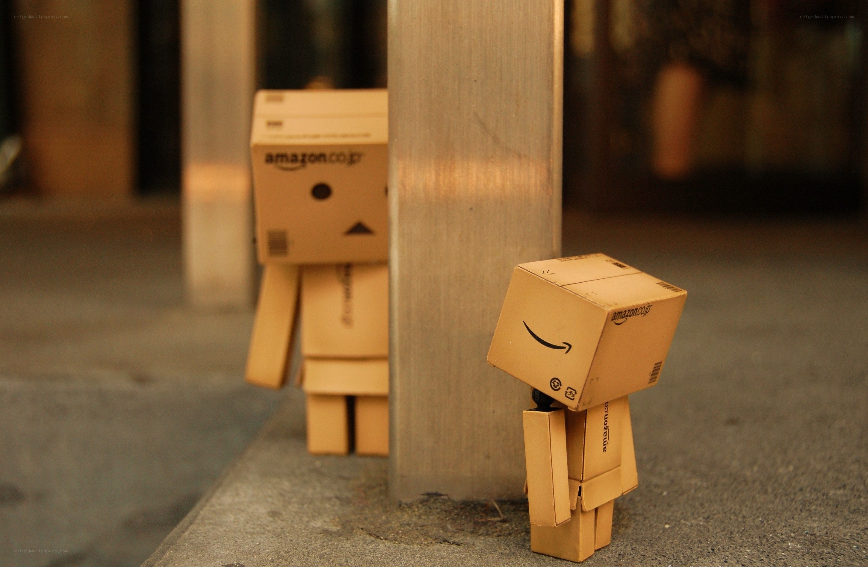 Danbo figures on sidewalk