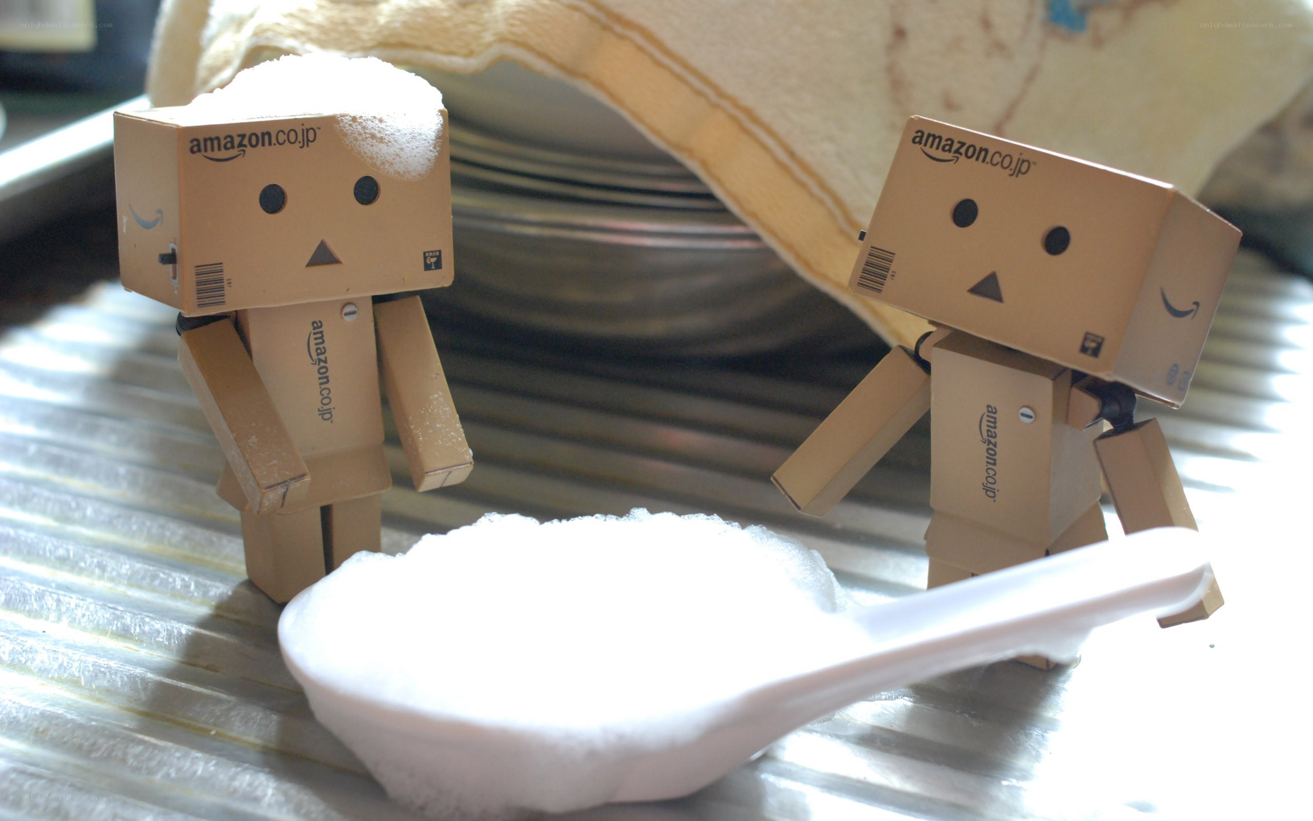 Danbo figures with soap suds