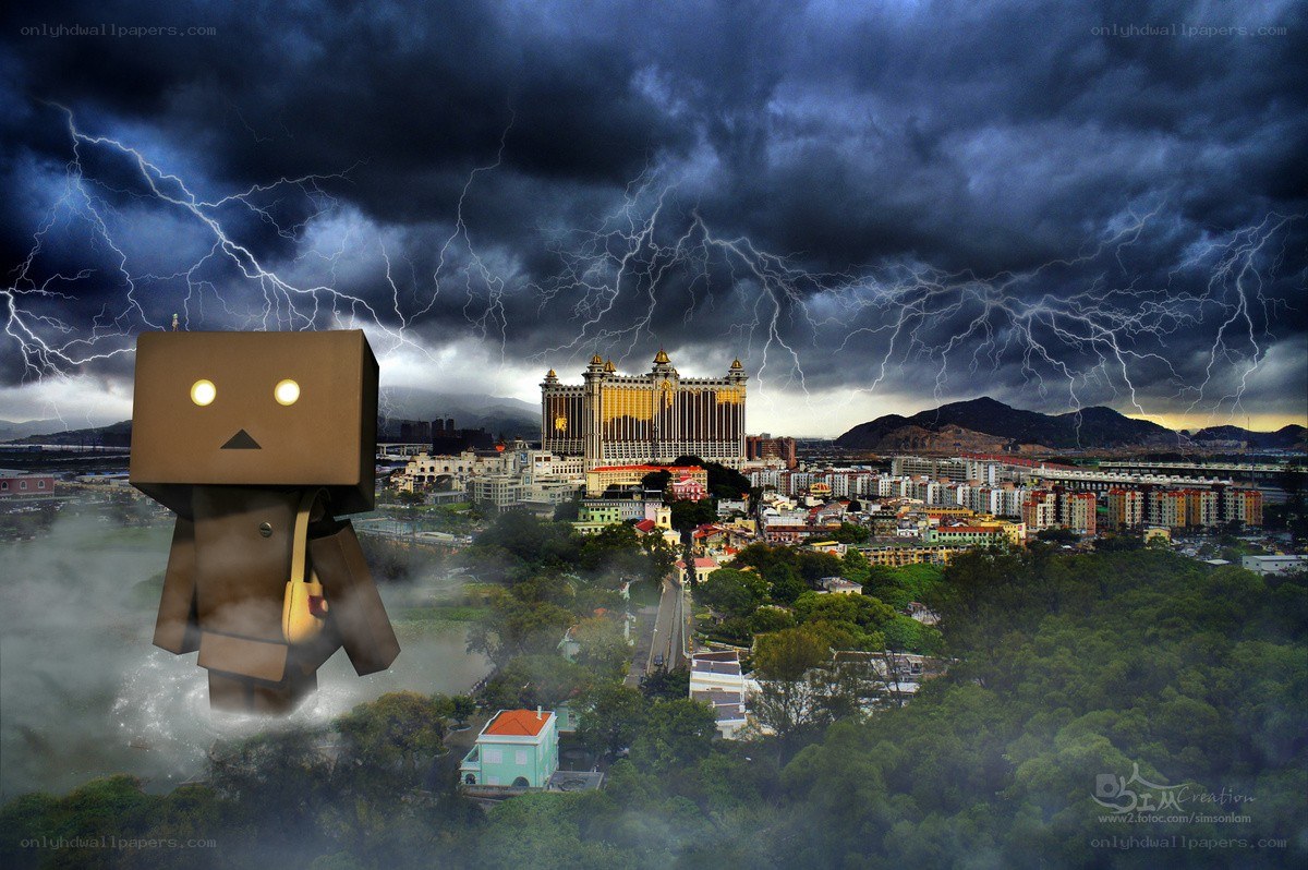 Danbo in stormy city