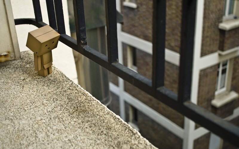 Danbo on a balcony