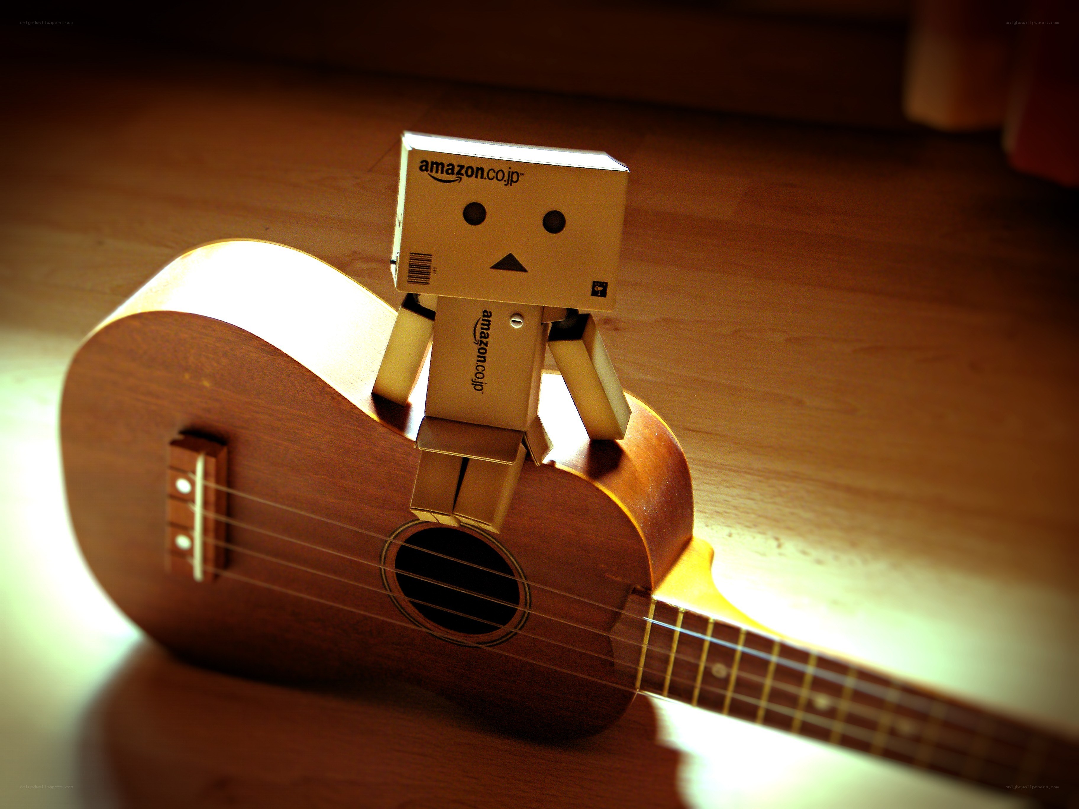 Danbo on a ukulele