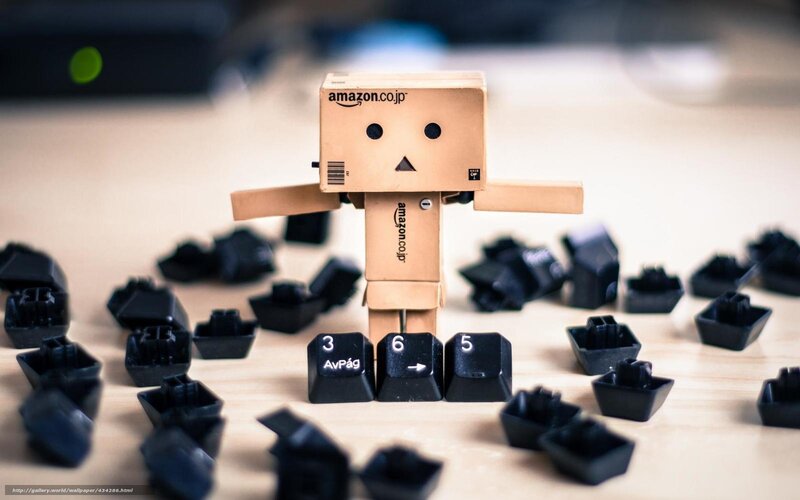 Danbo Robot Figure — Brown, Calm