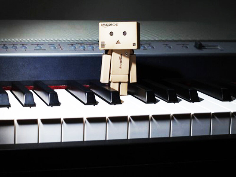 Danbo Robot on Piano