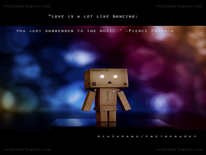 Danbo with quote on colorful background