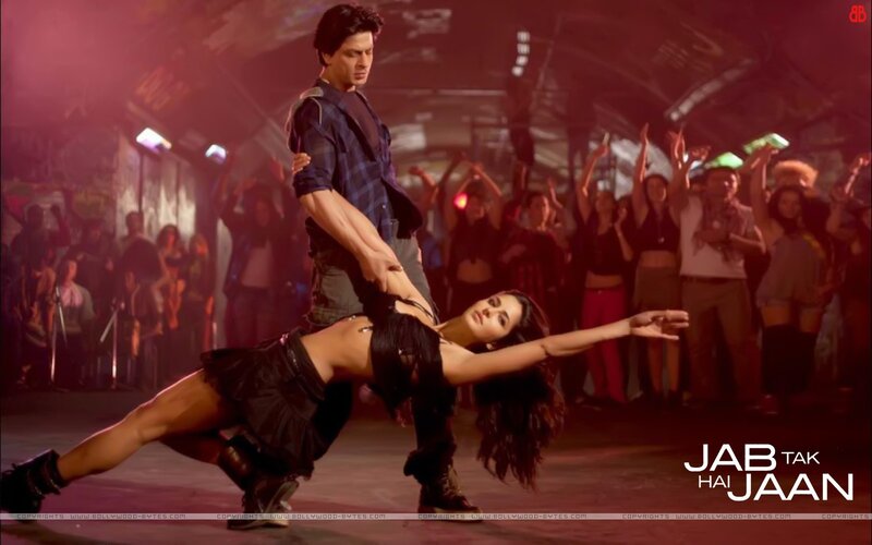 Dance scene from Jab Tak Hai Jaan