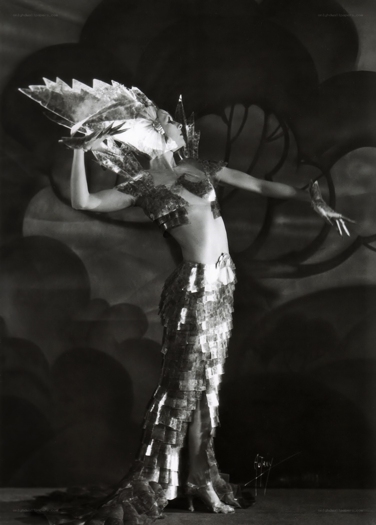 Dancer in metallic costume