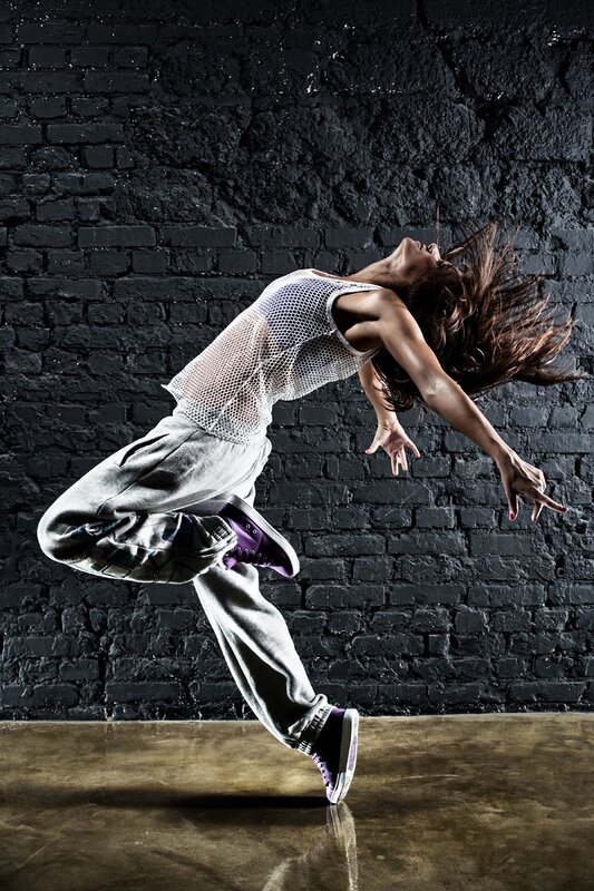 Dancer in Mid-jump — Black