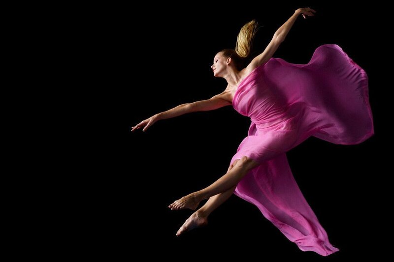 Dancer in Pink Dress — Dynamic