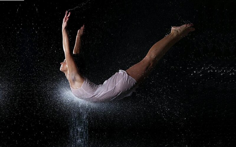 Dancer in Water Spray — Black