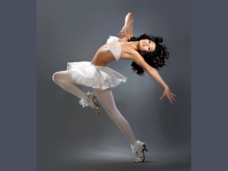 Dancer in White Costume — Dynamic