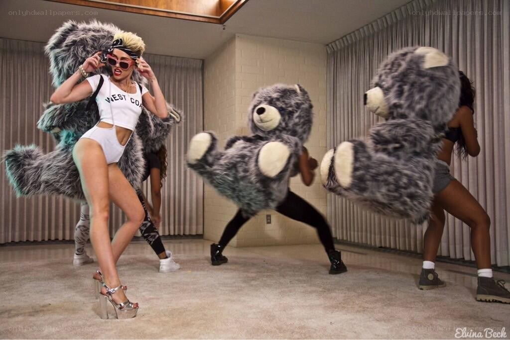 Dancer with teddy bear costumes