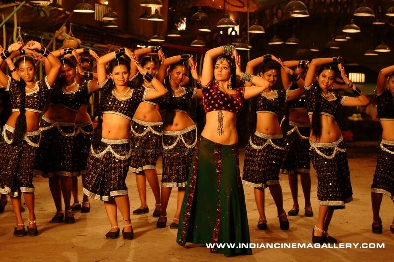 Dancers in traditional Indian attire
