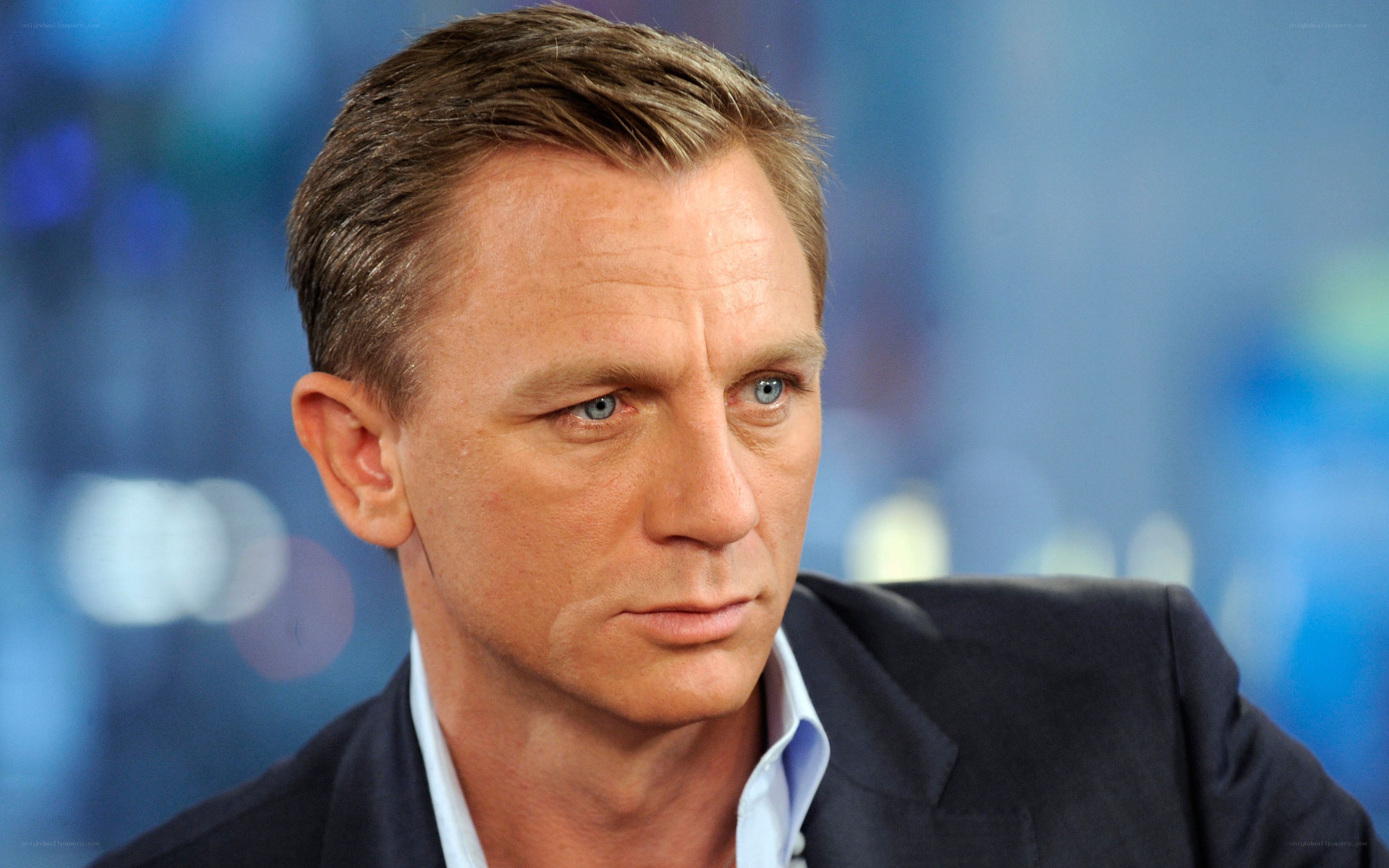 Daniel Craig in a suit