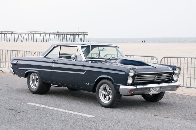 Dark Blue Classic Car — Black, Calm