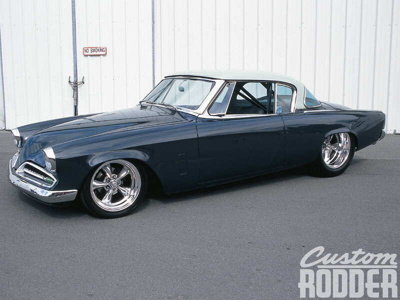 Dark Blue Classic Car — Calm, Afternoon