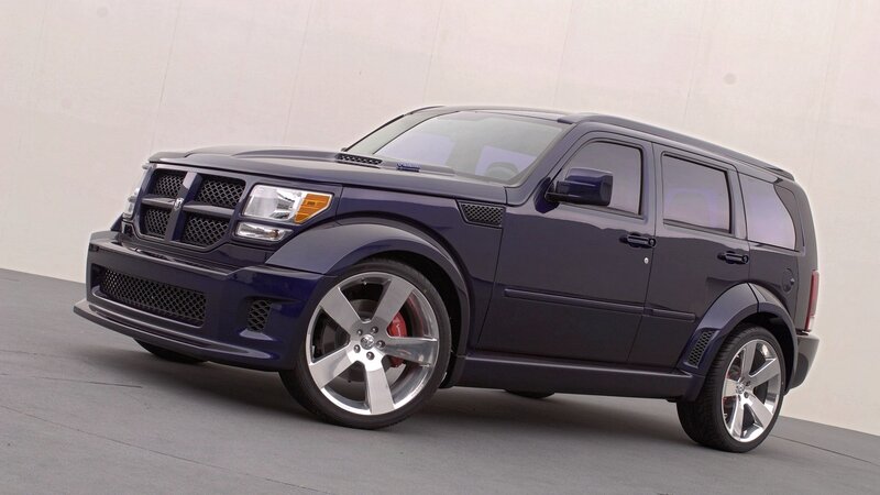 Dark Blue SUV — Neutral, Photograph