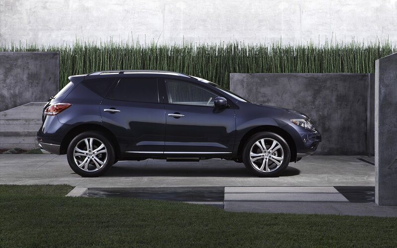 dark blue suv parked outside