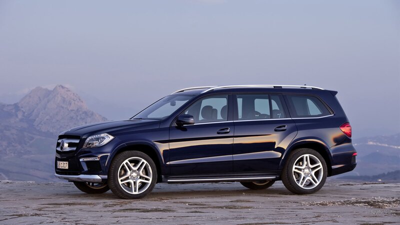 Dark Blue SUV — Serene