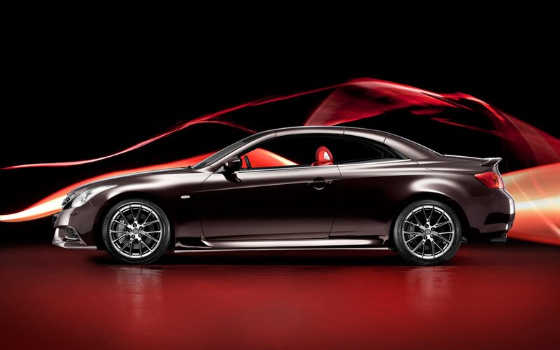 dark coupe with red motion blur