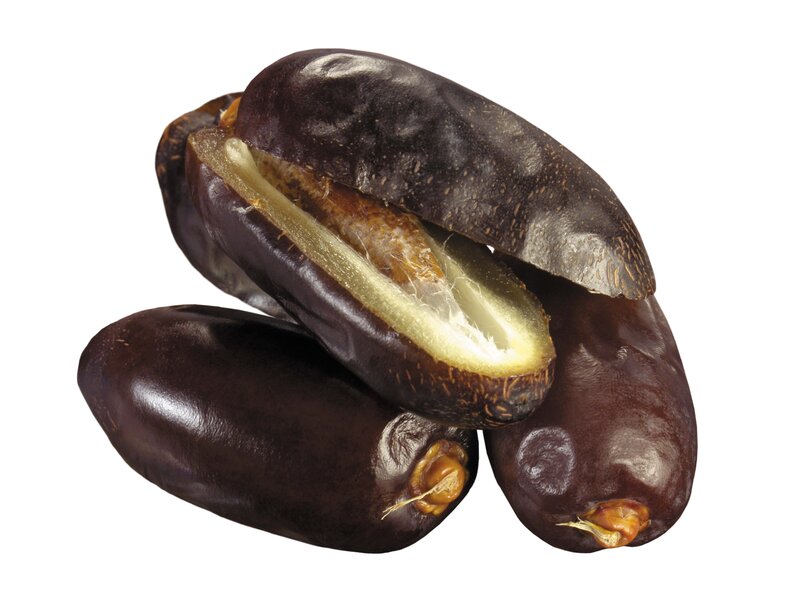 dark dates fruit