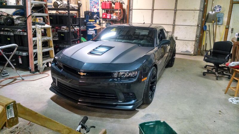 Dark Gray Camaro Car — Neutral