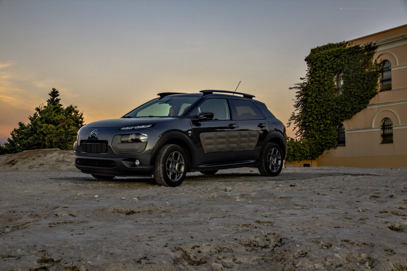 Dark Gray Citroen C4 Cactus