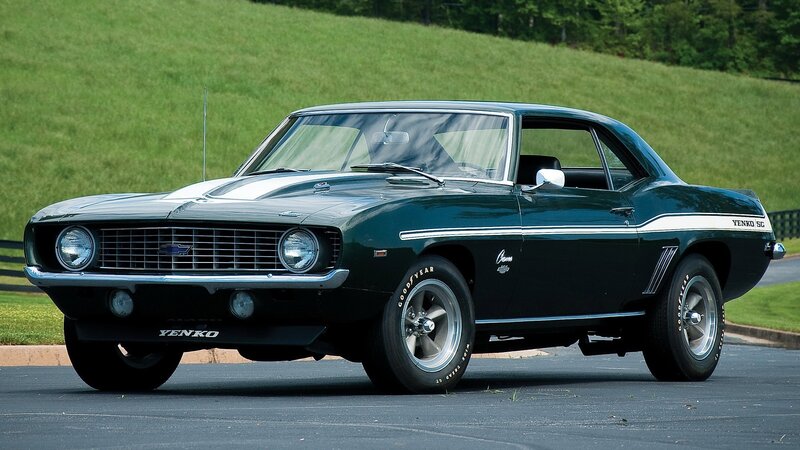 Dark Green Muscle Car — Calm, Afternoon, Photograph, Grass