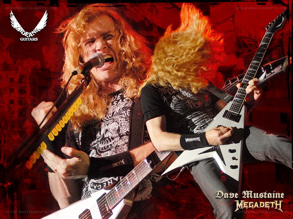 Dave Mustaine performing with Megadeth