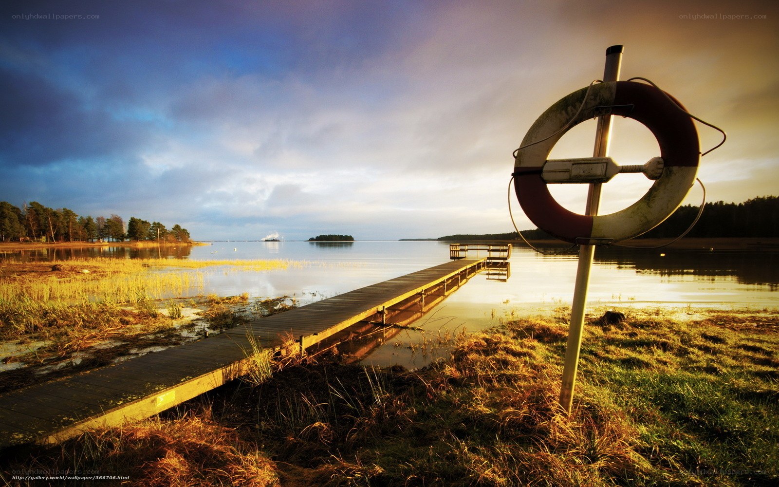 Dawn at the lakeside dock