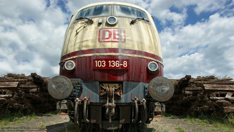 DB locomotive 103 136-8