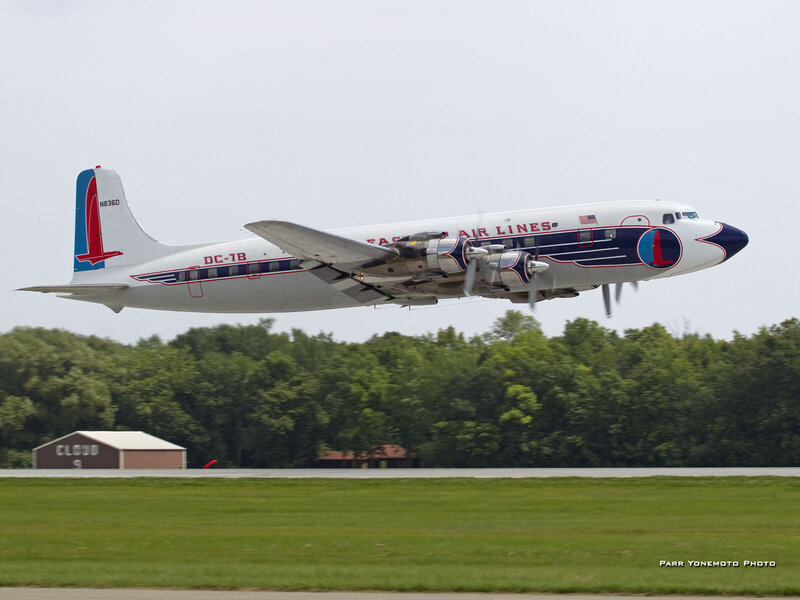 DC-7B Airplane