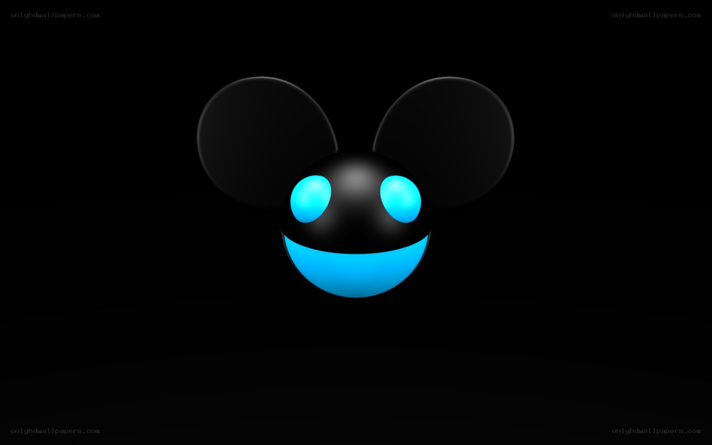 Deadmau5 logo on black