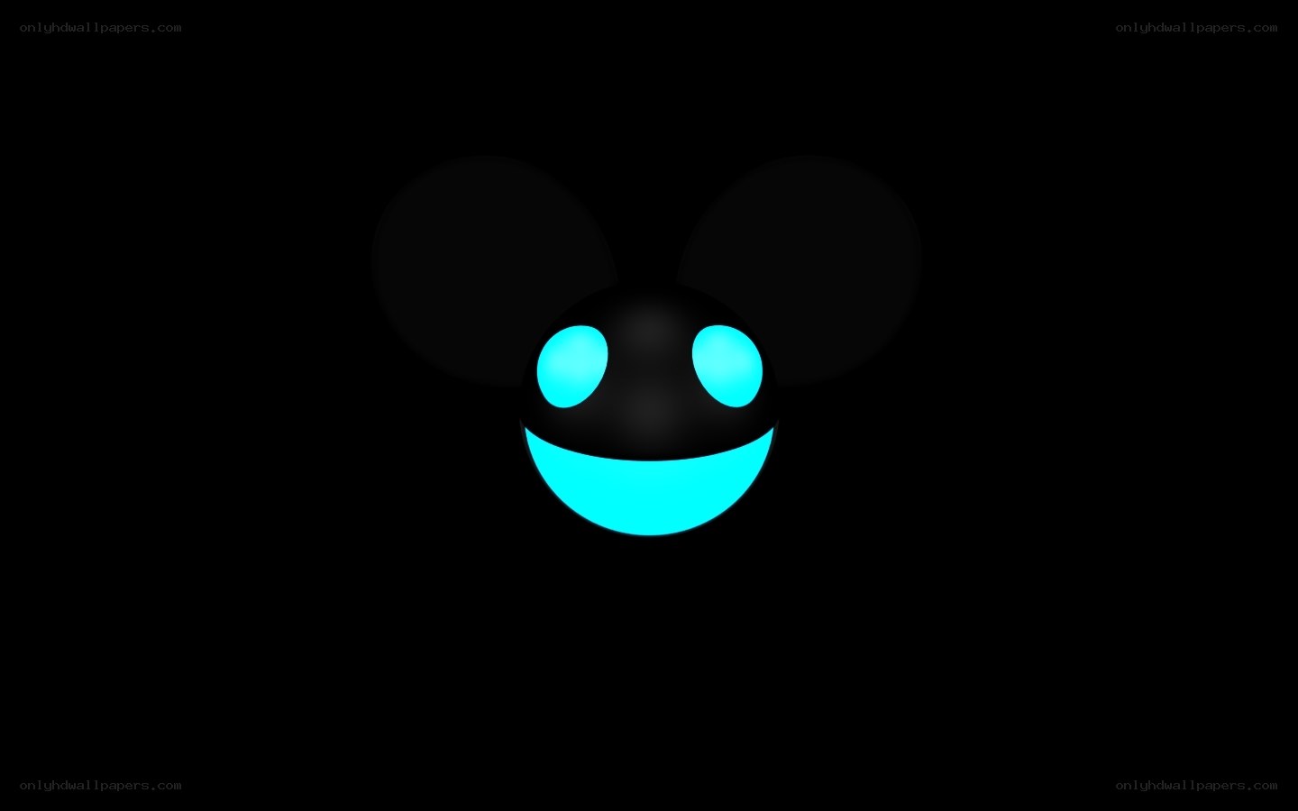 Deadmau5 logo on black