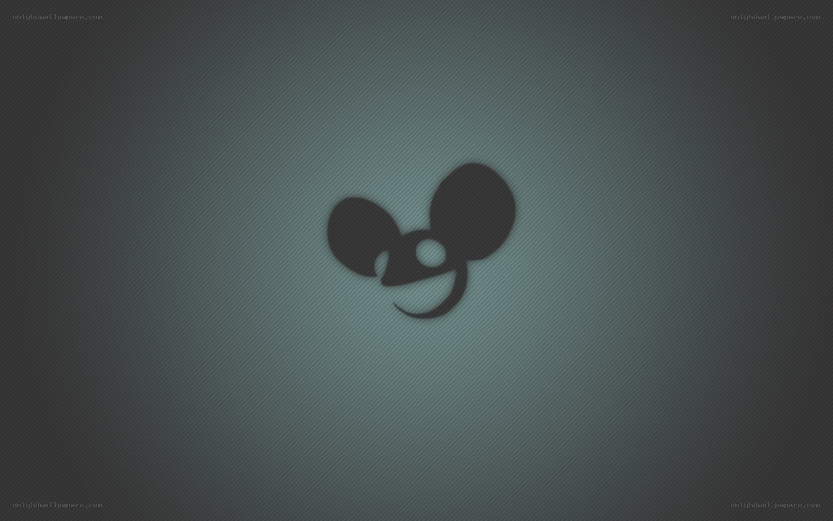 Deadmau5 logo on gradient