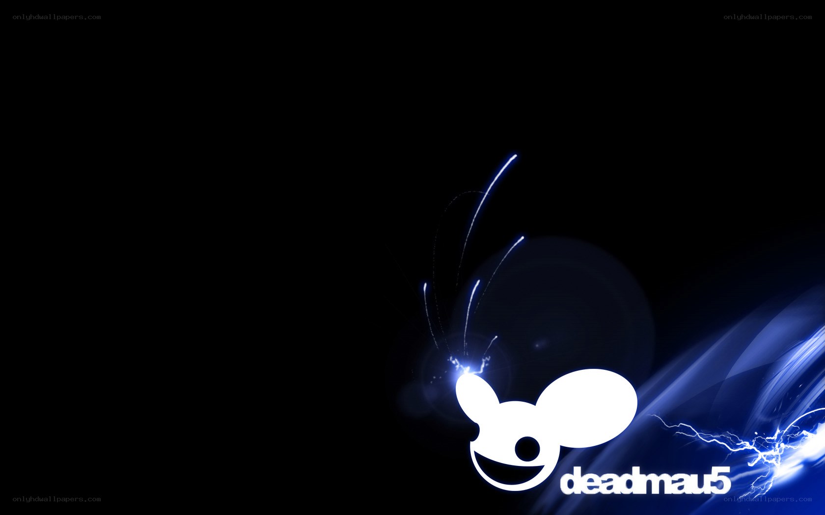 Deadmau5 logo with blue light effects