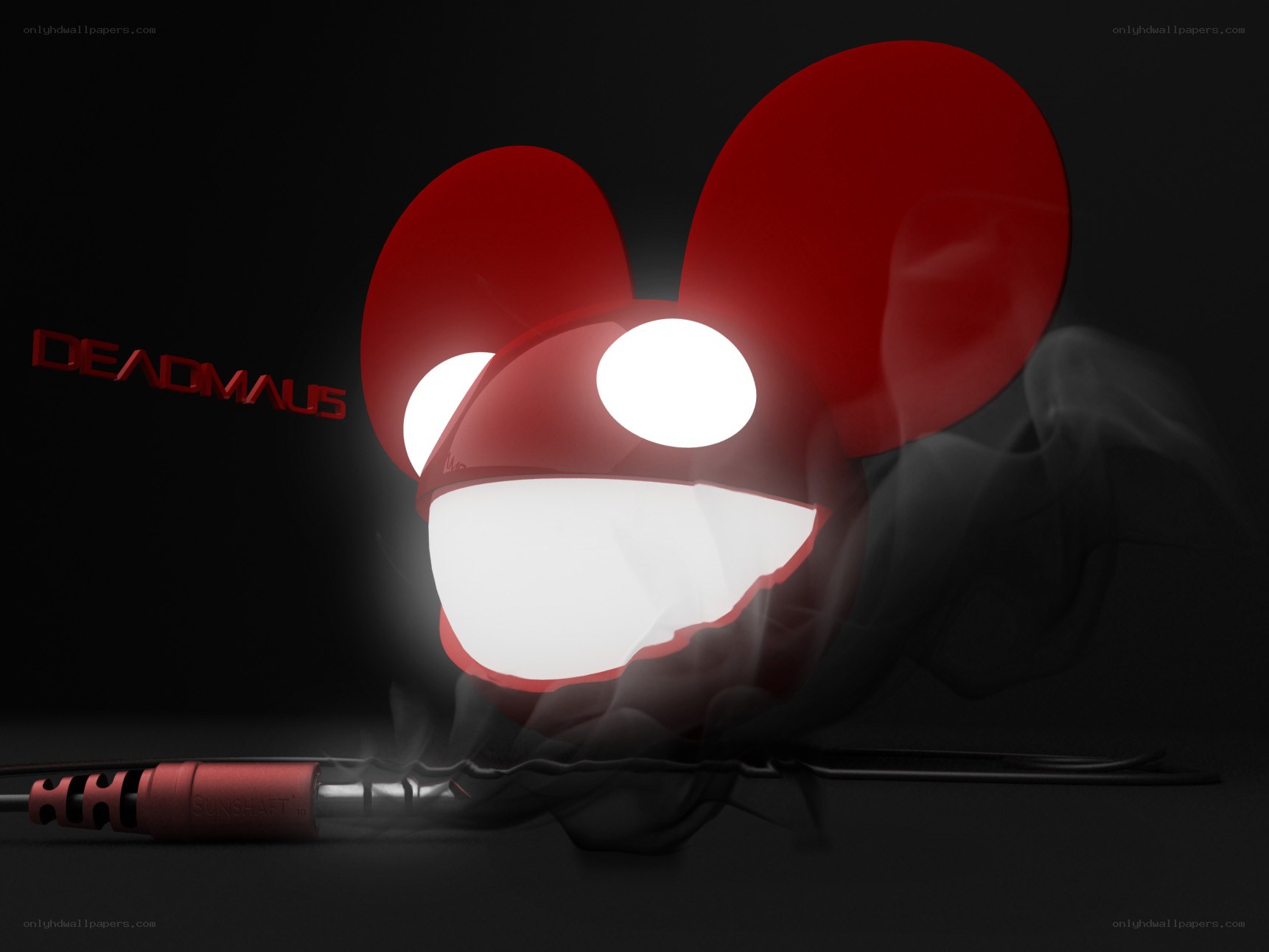 Deadmau5 logo with cable