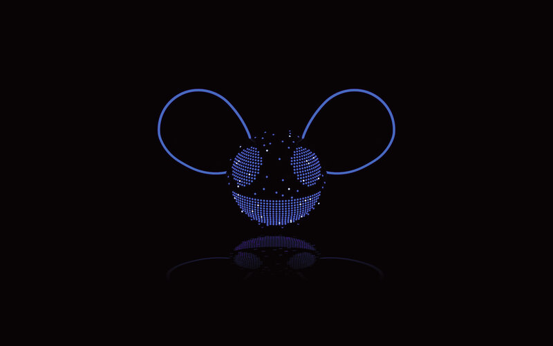 Deadmau5 logo with reflection