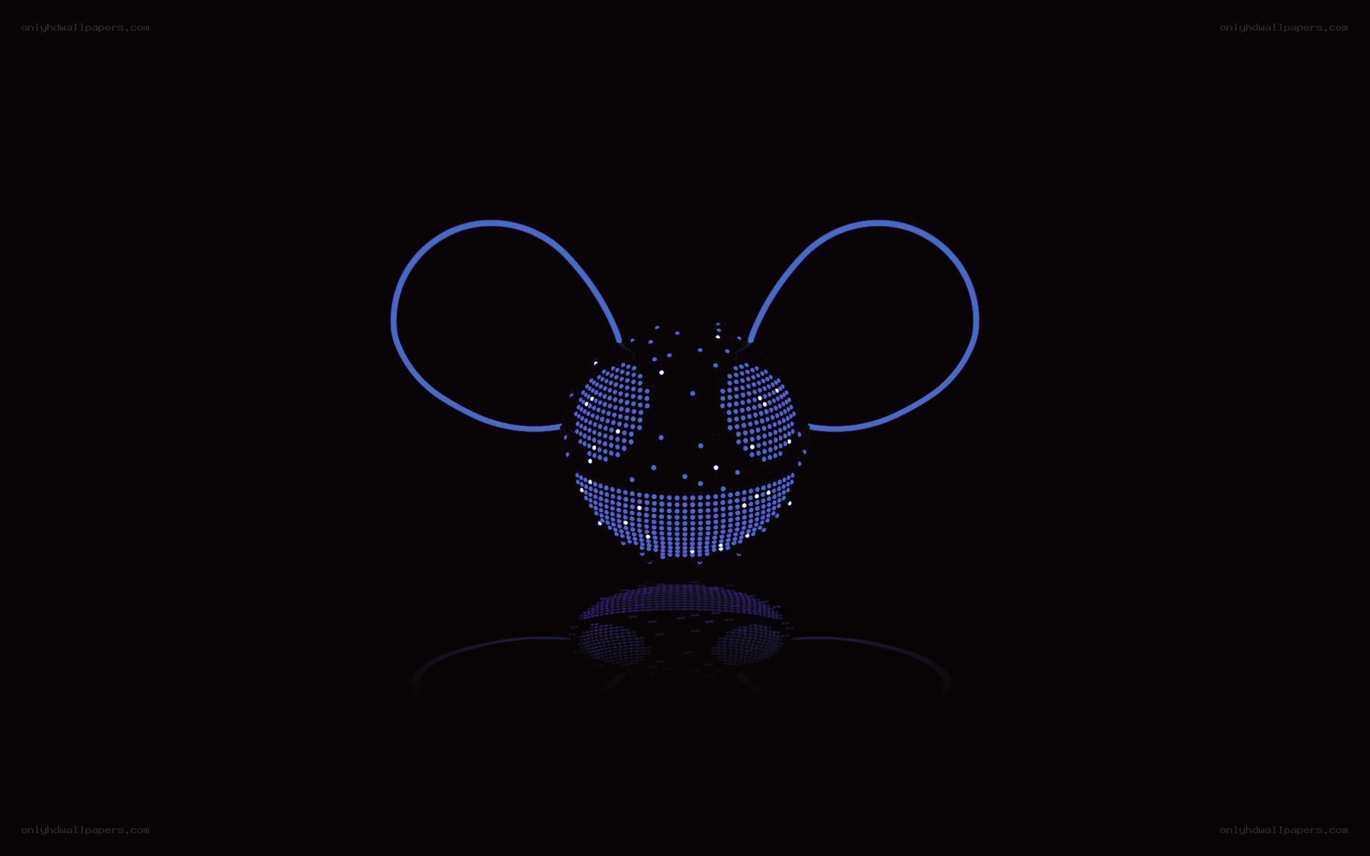 Deadmau5 logo with reflection