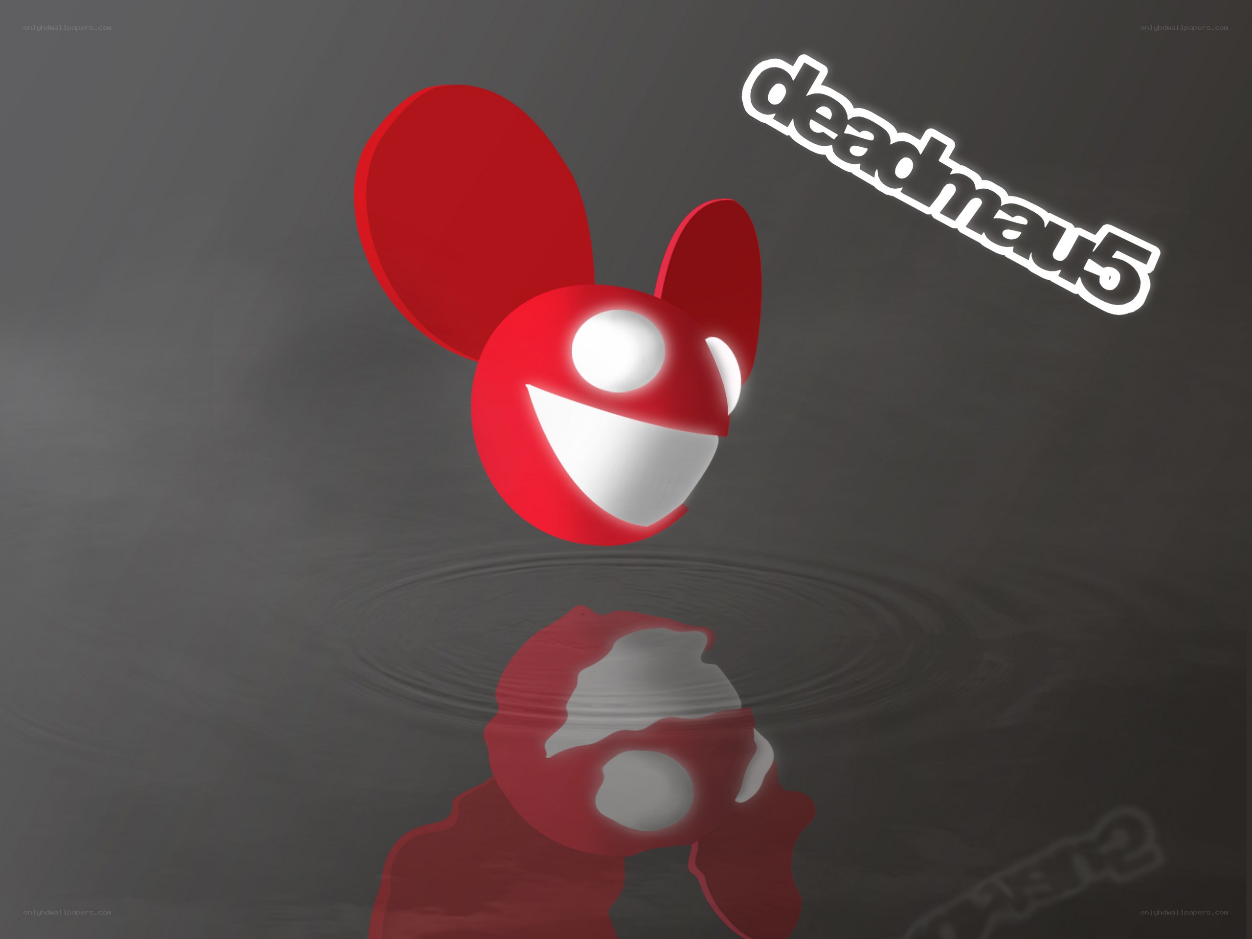 Deadmau5 logo with reflection
