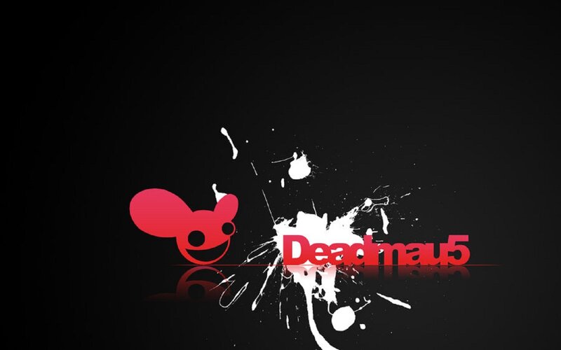Deadmau5 logo with splatter art
