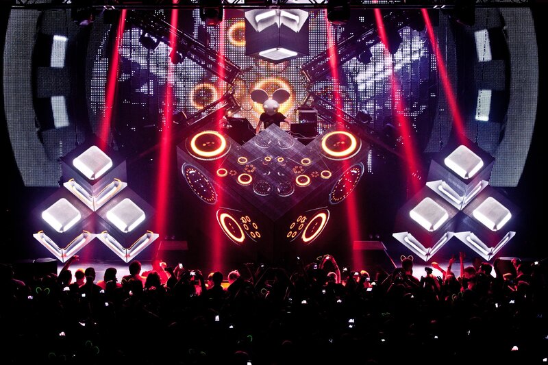 Deadmau5 performing live