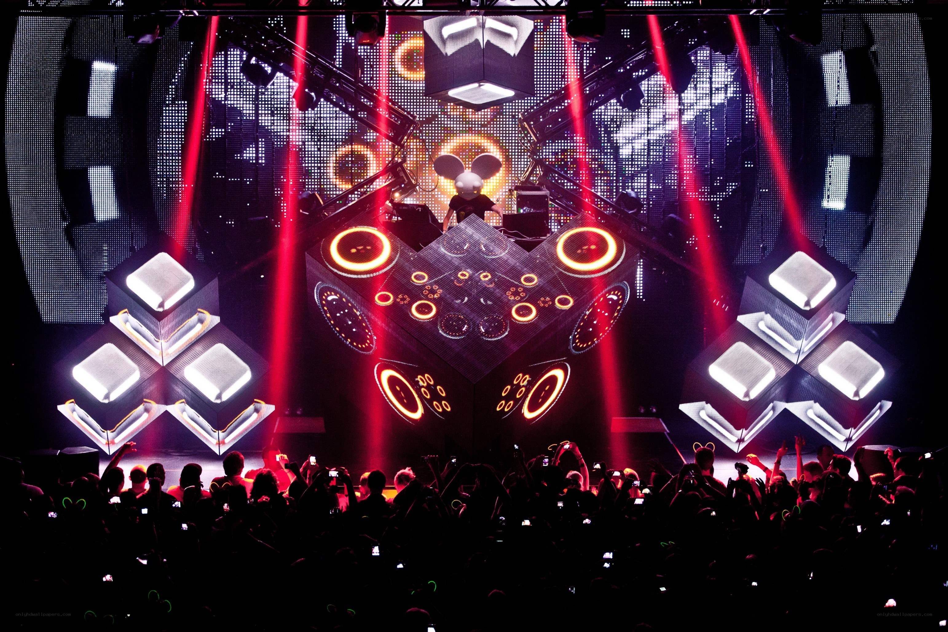 Deadmau5 performing live