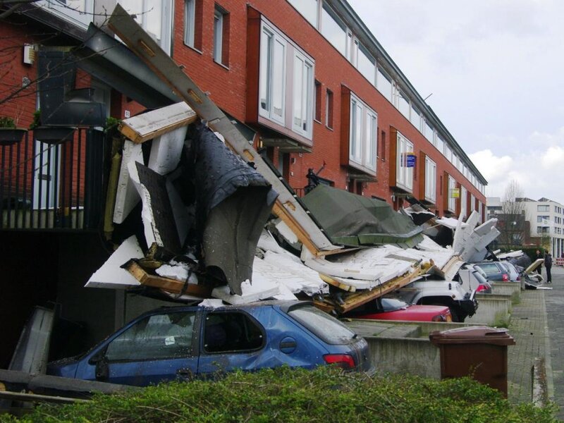 Debris on Parked Cars