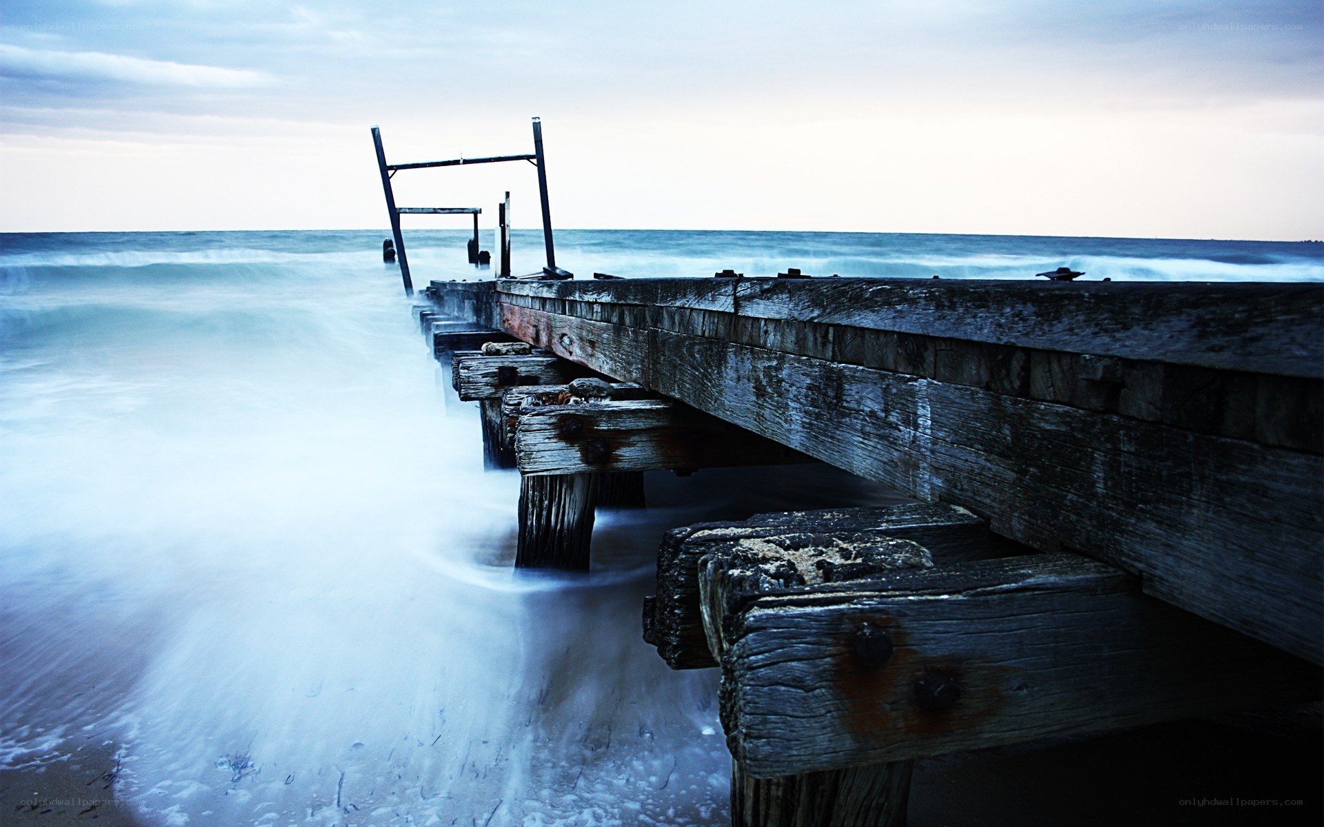 Decaying pier at the ocean
