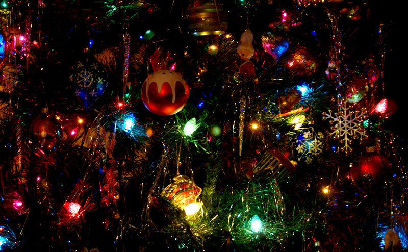 Decorated Christmas Tree — Green, Festive, Night, Photograph, Ornaments, Lights, Tinsel