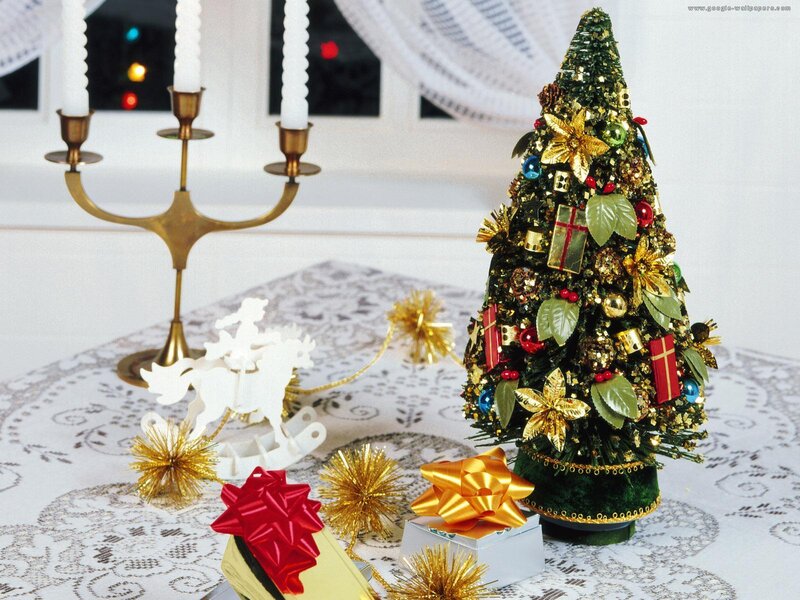 Decorated Christmas Tree — Green, Festive, Winter, Photograph, Candlestick