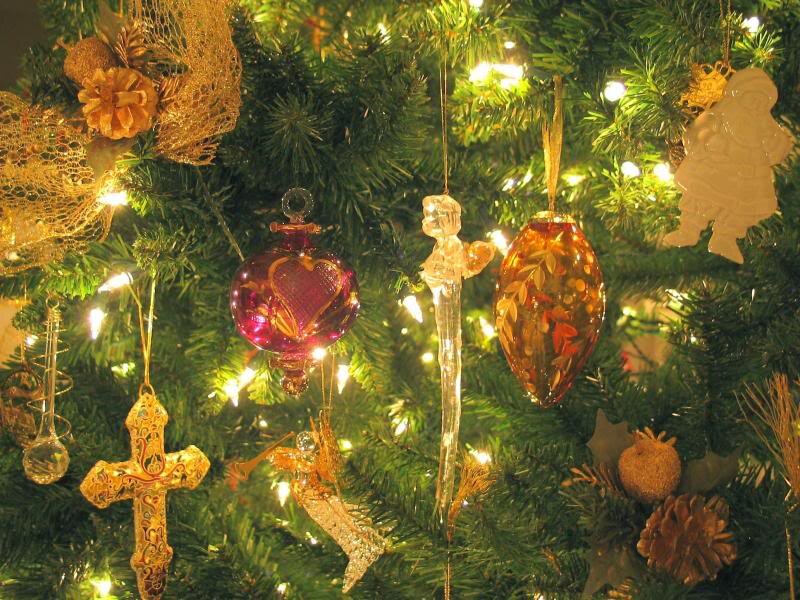 Decorated Christmas Tree — Green, Festive, Winter, Photograph, Ornaments, Lights, Pine Cones