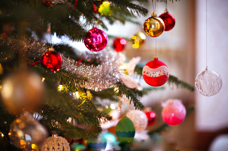 Decorated Christmas Tree — Green, Festive, Winter, Photograph, Ornaments, Tinsel, Lights