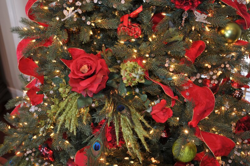 Decorated Christmas Tree — Green, Festive, Winter, Photograph, Red Ribbons