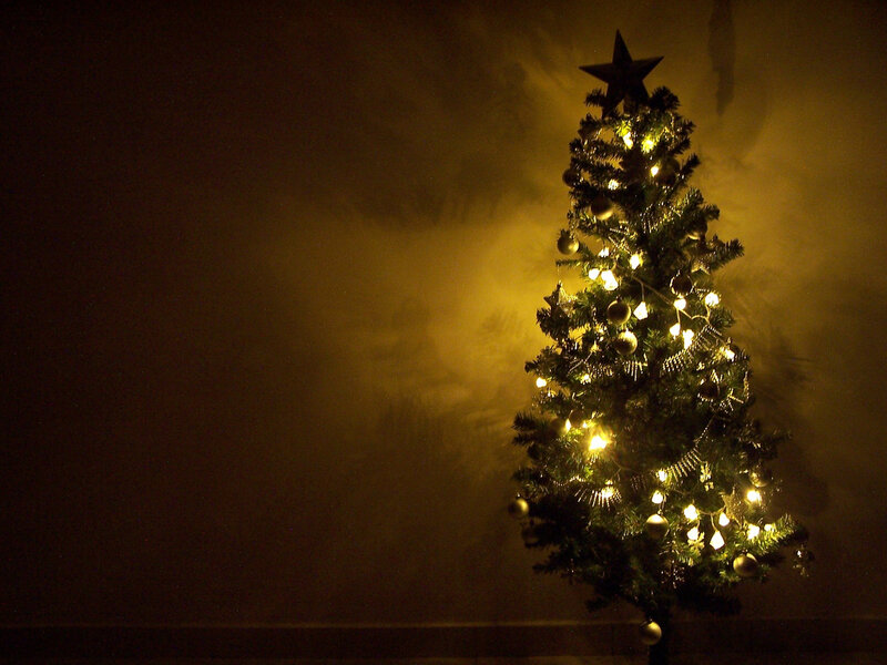 Decorated Christmas Tree — Green, Warm